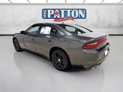 Used 2022 Dodge Charger SXT RWD image 5