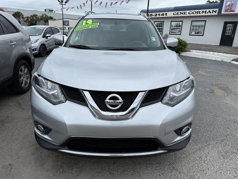 Used 2014 Nissan Rogue SL w/ SL Premium Package FWD image 2