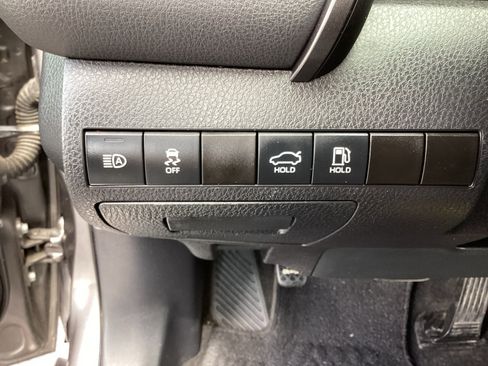 Used 2021 Toyota Camry SE FWD image 26