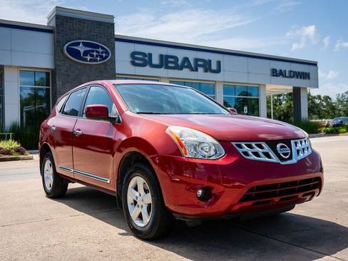 Used 2013 Nissan Rogue S w/ Special Edition Pkg FWD image 1