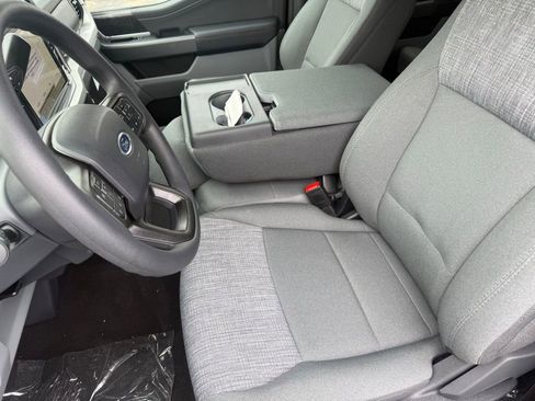 New 2026 Ford F250 XLT w/ XLT Premium Package AWD/4WD image 17