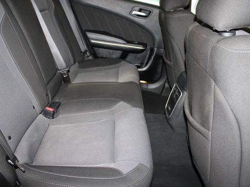 Used 2022 Dodge Charger SXT RWD image 27