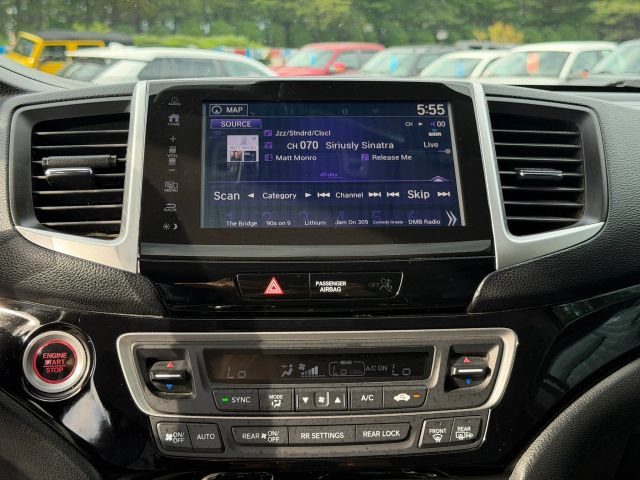 Used 2017 Honda Pilot Elite image 15