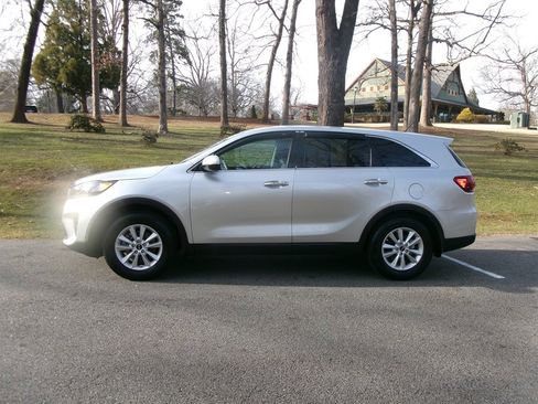 Used 2020 Kia Sorento L image 2