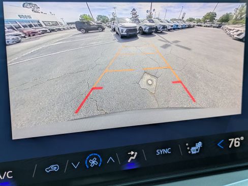 New 2026 Chevrolet Traverse LT FWD image 15