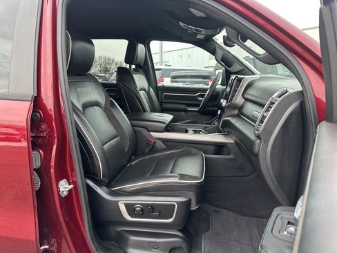 Used 2025 RAM 1500 Laramie image 24