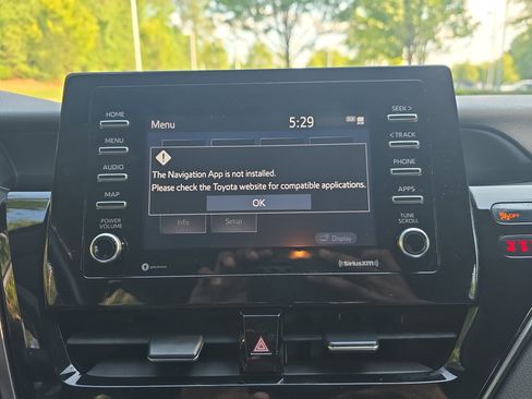Used 2024 Toyota Camry SE FWD image 21