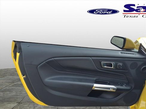 Used 2024 Ford Mustang Premium image 11