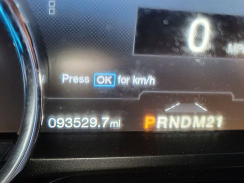 Used 2018 Ford F250 Platinum w/ Platinum Ultimate Package AWD/4WD image 30