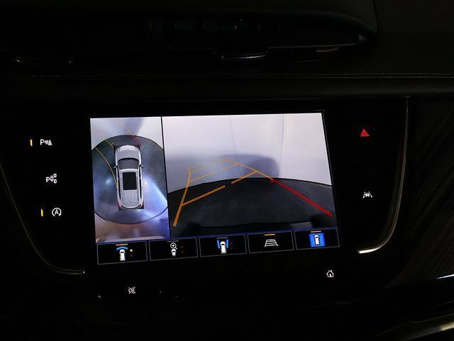 Used 2024 Cadillac XT6 Premium Luxury w/ Technology Package AWD/4WD image 21