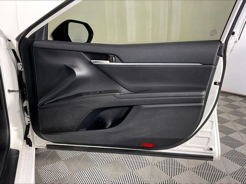 Used 2024 Toyota Camry SE FWD image 22