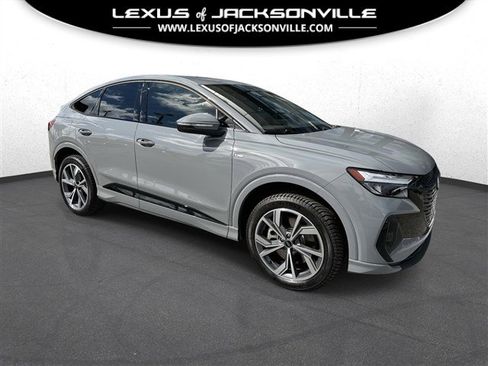 Used 2024 Audi Q4 e-tron Premium w/ Convenience Package image 1