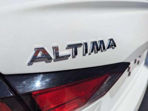 Used 2020 Nissan Altima 2.5 S FWD image 23