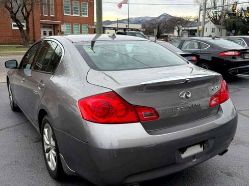 Used 2009 INFINITI G37 4dr x AWD w/ Premium Pkg image 2