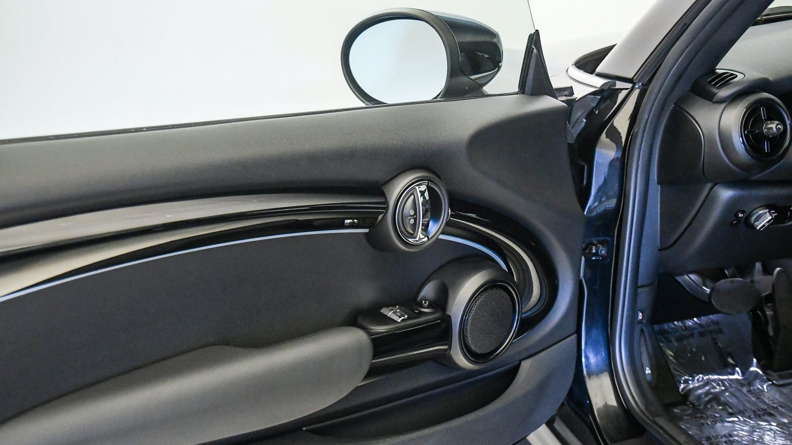 Used 2023 MINI Cooper S FWD image 26