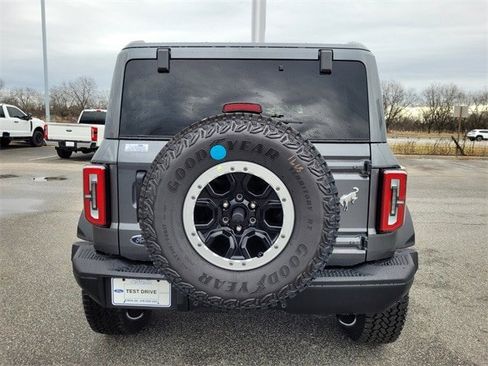 New 2025 Ford Bronco Badlands w/ Sasquatch Package image 9