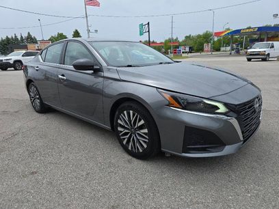 Used 2024 Nissan Altima 2.5 SV