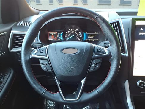 Used 2022 Ford Edge ST-Line w/ Class II Trailer Tow Package image 14