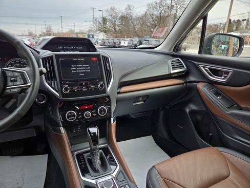 Used 2023 Subaru Forester Touring image 22