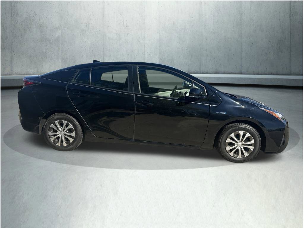 Used 2018 Toyota Prius Two w/ Prius Two Safety Plus Package FWD image 8
