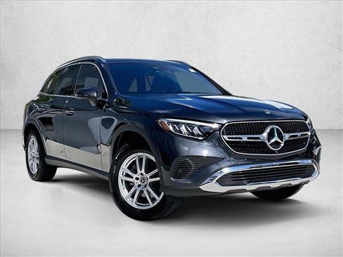 Used 2026 Mercedes-Benz GLC 300 image 12