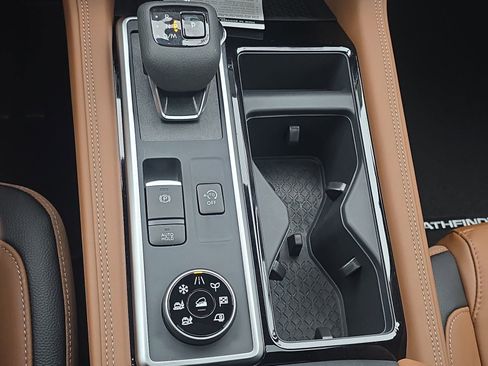 New 2025 Nissan Pathfinder Platinum w/ Cargo Package image 22