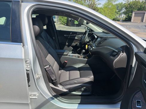 Used 2014 Chevrolet Impala LT FWD image 28