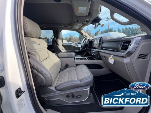 New 2025 Ford F350 Platinum w/ Platinum Plus Package image 17