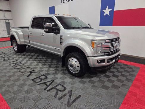 Used 2017 Ford F450 Platinum image 14