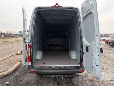 New 2025 Mercedes-Benz Sprinter 2500 image 6