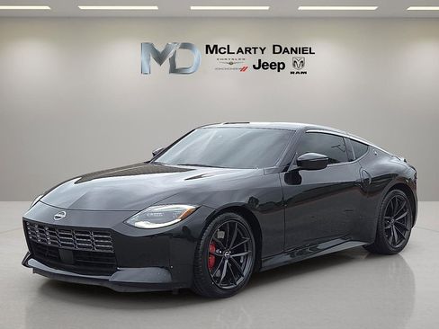 Used 2024 Nissan Z Performance w/ Floor Mat Package RWD image 2