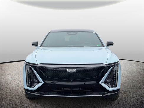 New 2026 Cadillac Lyriq Premium Sport image 6