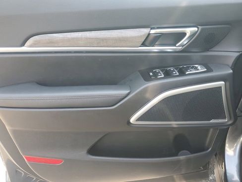 Used 2022 Kia Telluride EX image 13