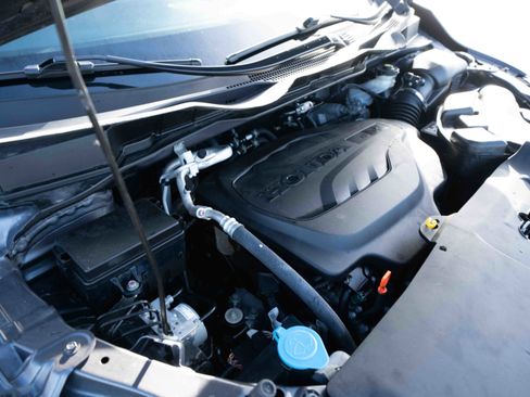 Certified 2024 Honda Odyssey Touring image 34