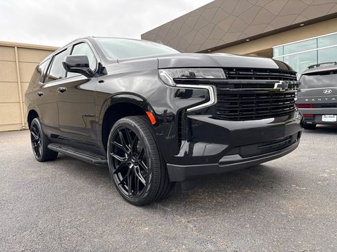 Used 2023 Chevrolet Tahoe RST AWD/4WD image 3