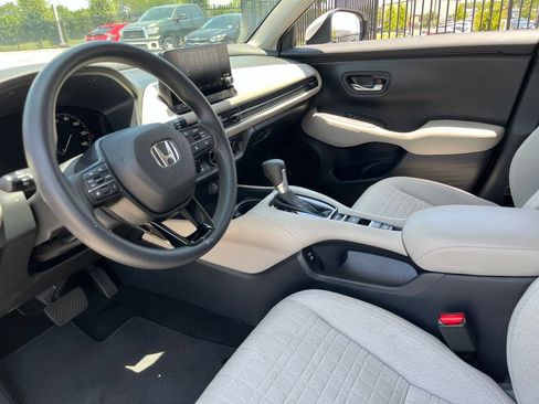 Certified 2025 Honda HR-V LX image 18