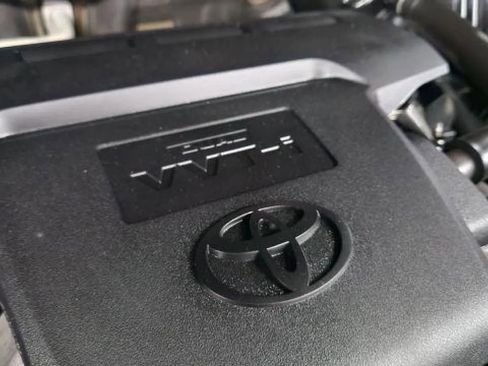 Used 2014 Toyota RAV4 LE image 40