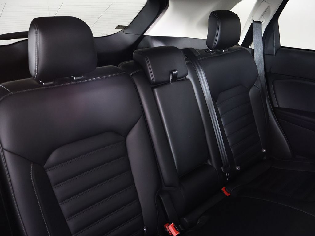 Used 2024 Ford Edge SEL w/ Convenience Package AWD/4WD image 30
