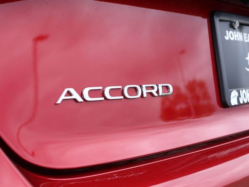 Used 2025 Honda Accord SE image 7