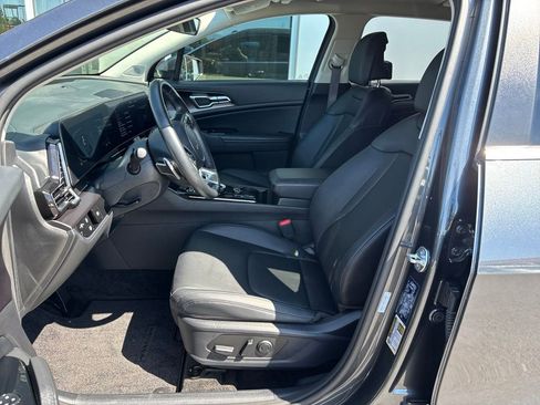 Certified 2025 Kia Sportage EX AWD/4WD image 13