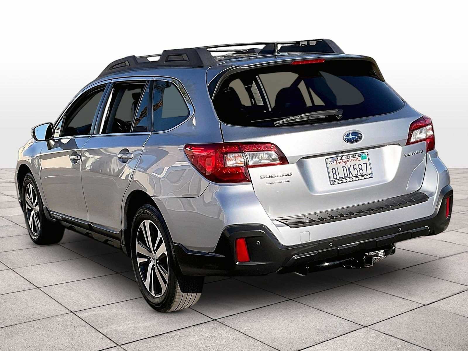 Used 2019 Subaru Outback 2.5i Limited AWD/4WD image 15