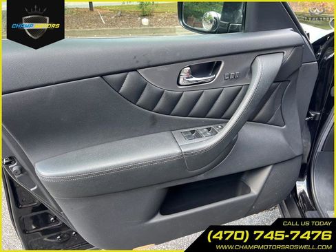 Used 2011 INFINITI FX35 2WD w/ Premium Pkg image 18