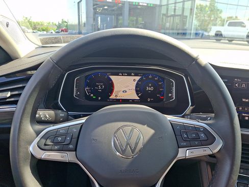 Used 2024 Volkswagen Jetta SEL FWD image 20