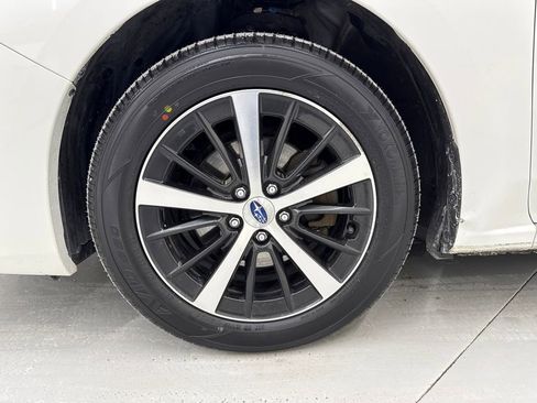 Used 2019 Subaru Impreza 2.0i Premium w/ Eyesight & BSD/Rcta & SRF image 9