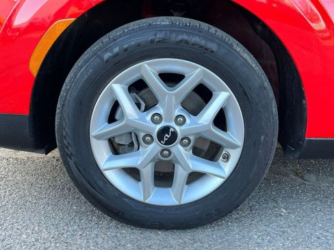 Used 2025 Kia Soul LX w/ LX Technology Package image 25