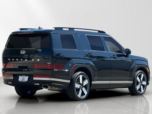 Used 2024 Hyundai Santa Fe Limited image 3