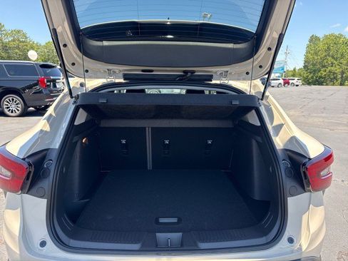 New 2026 Chevrolet Trax ACTIV w/ Sunroof Package FWD image 16