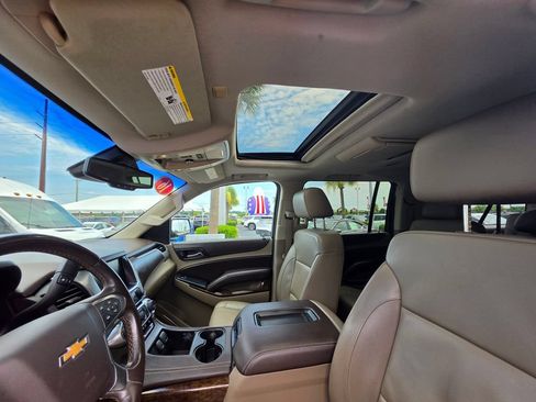 Used 2016 Chevrolet Suburban LT RWD image 22