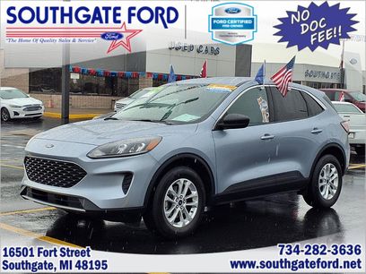 Certified 2022 Ford Escape SE w/ Cold Weather Package