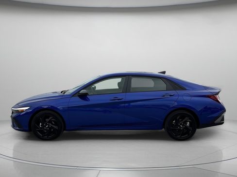 Used 2026 Hyundai Elantra Sport FWD image 5